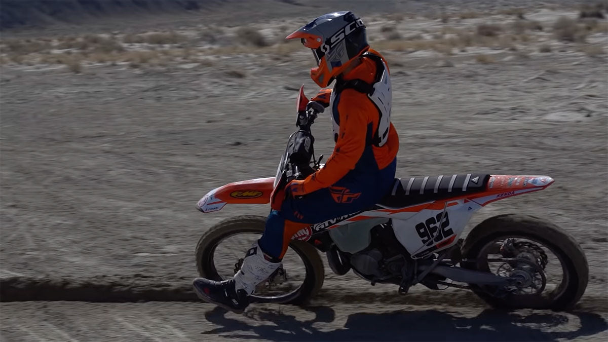 How to Corner on a Motocross Bike: Essential Cornering Tips