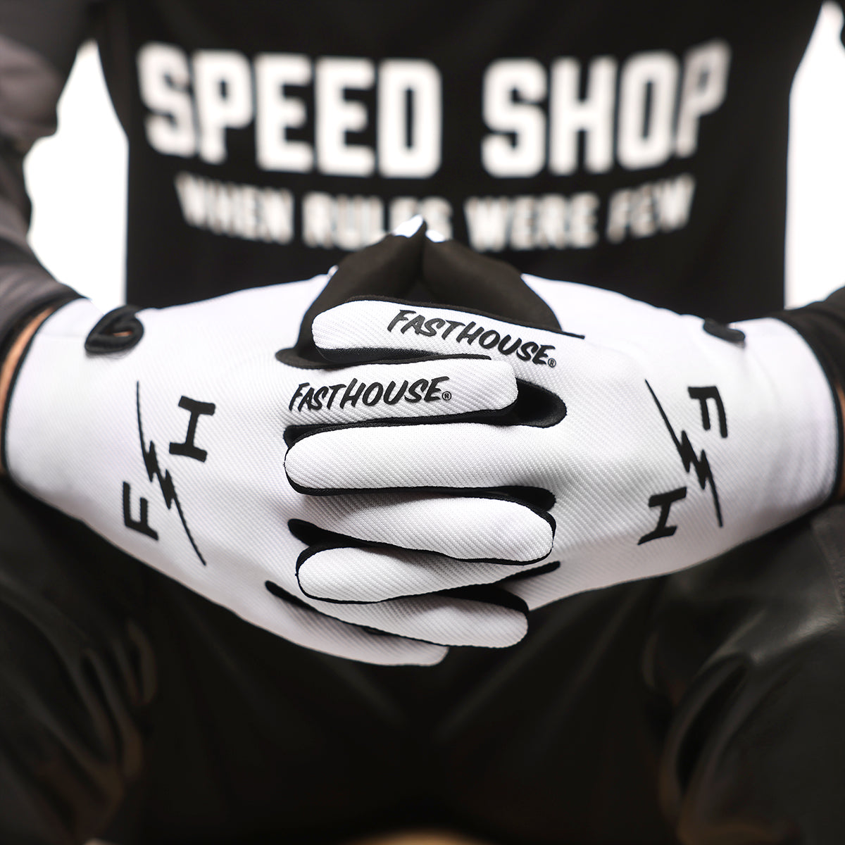 Carbon Eternal Glove - White