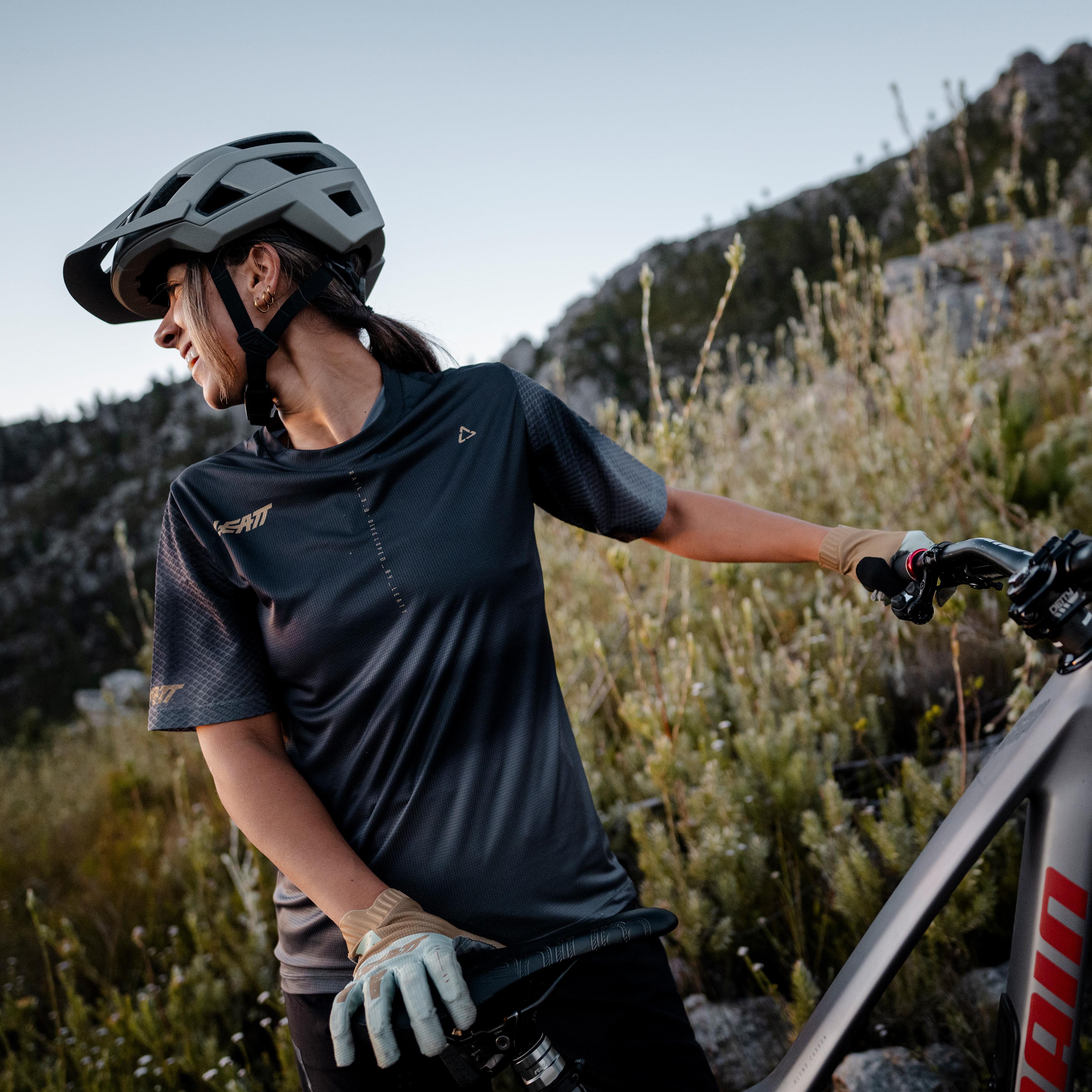 Leatt Trail 3.0 MTB Helmet Grey