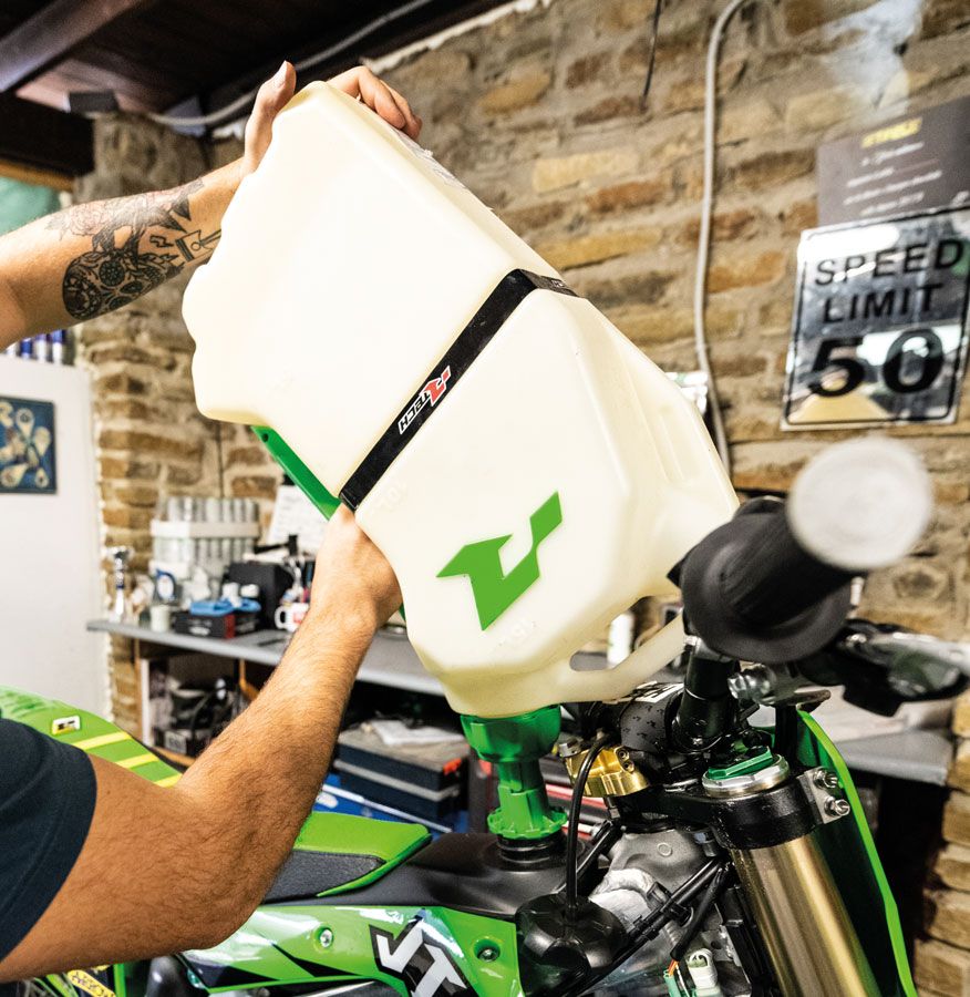 Rtech R15 Fuel Can 15 Litre With Quick Fill System Clear/Green