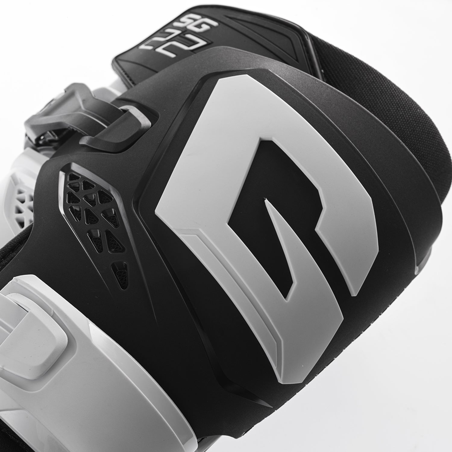 Gaerne SG22 MX Boots Black/White