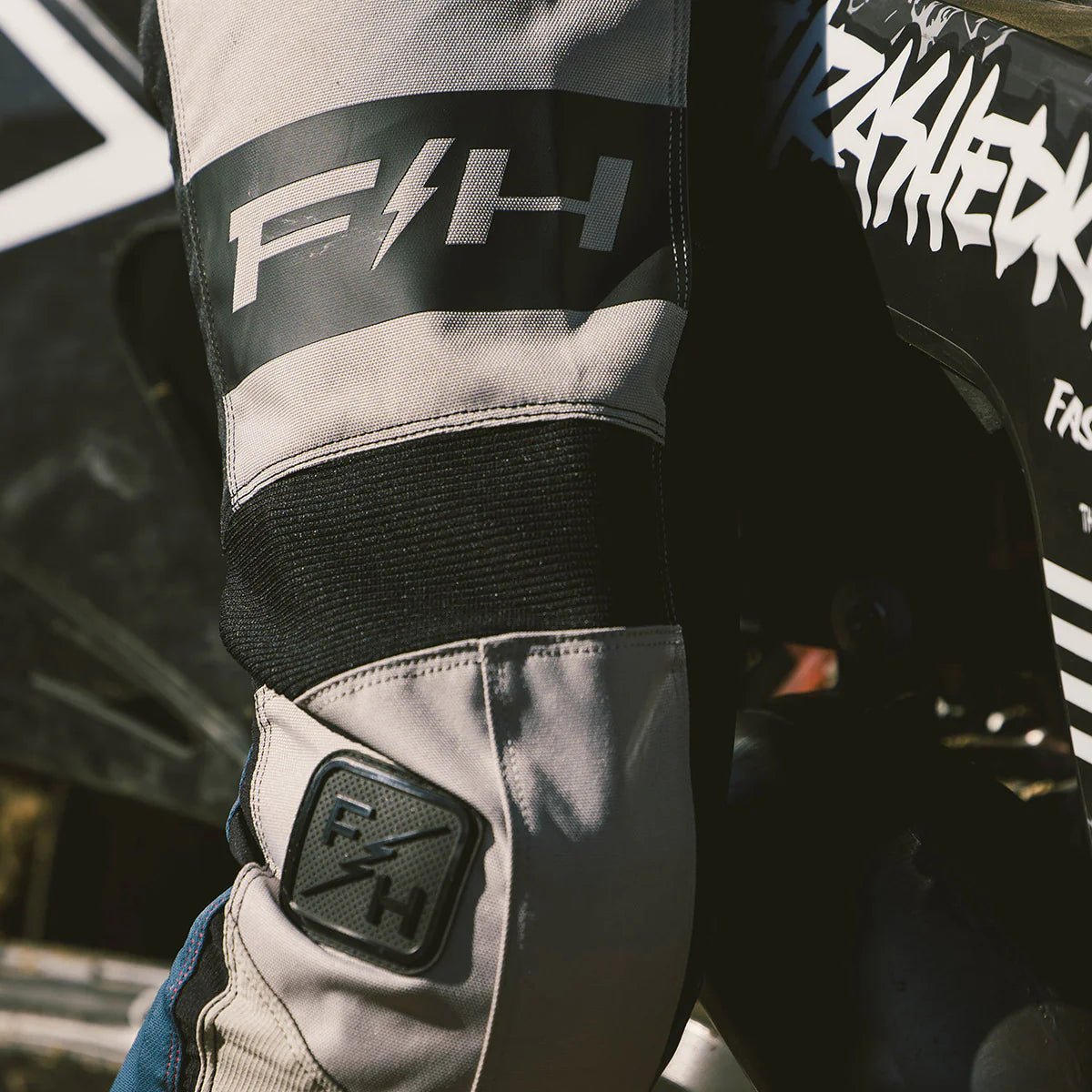 Fasthouse Grindhouse Club MX Pant Light Grey/Black/Teal