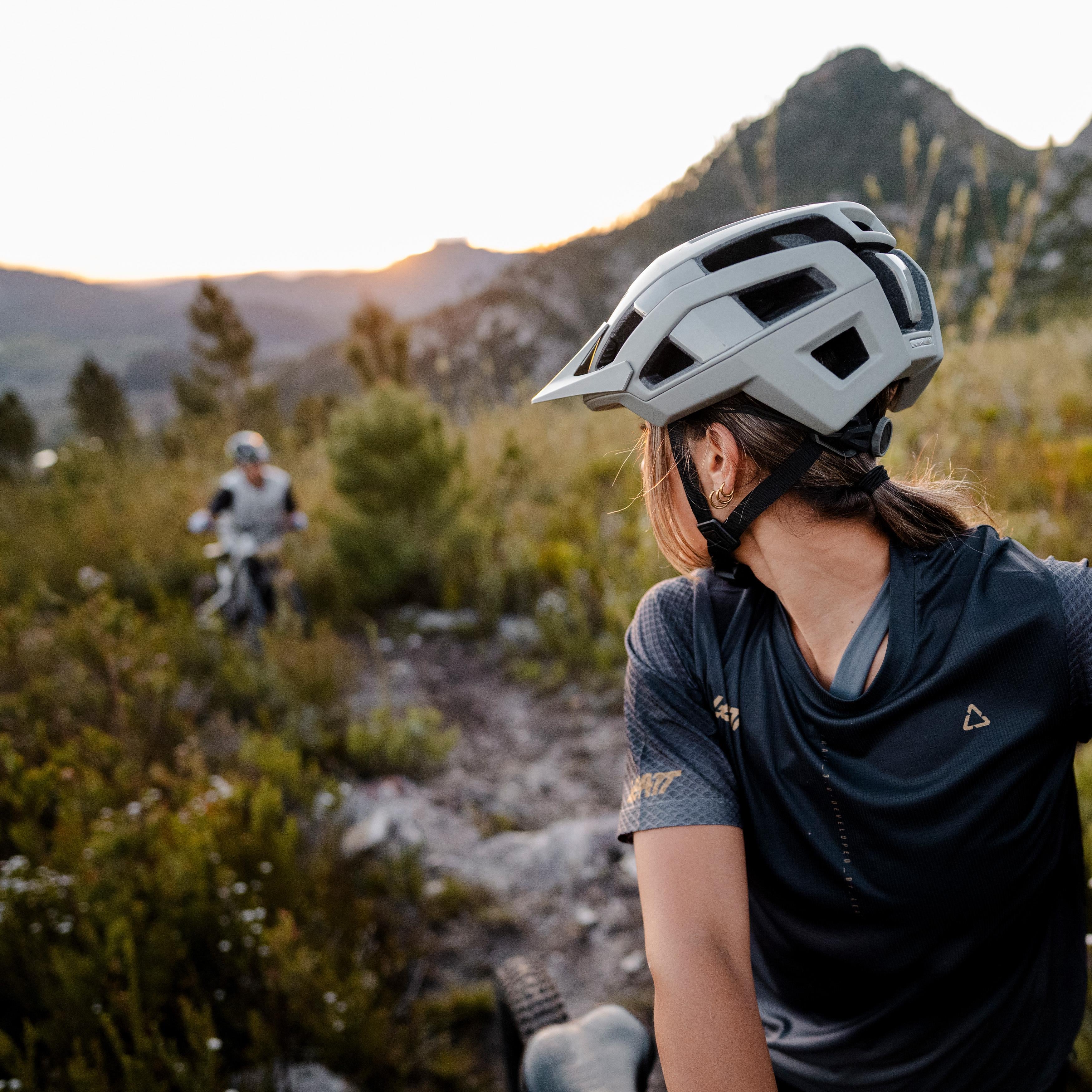 Leatt Trail 3.0 MTB Helmet Grey