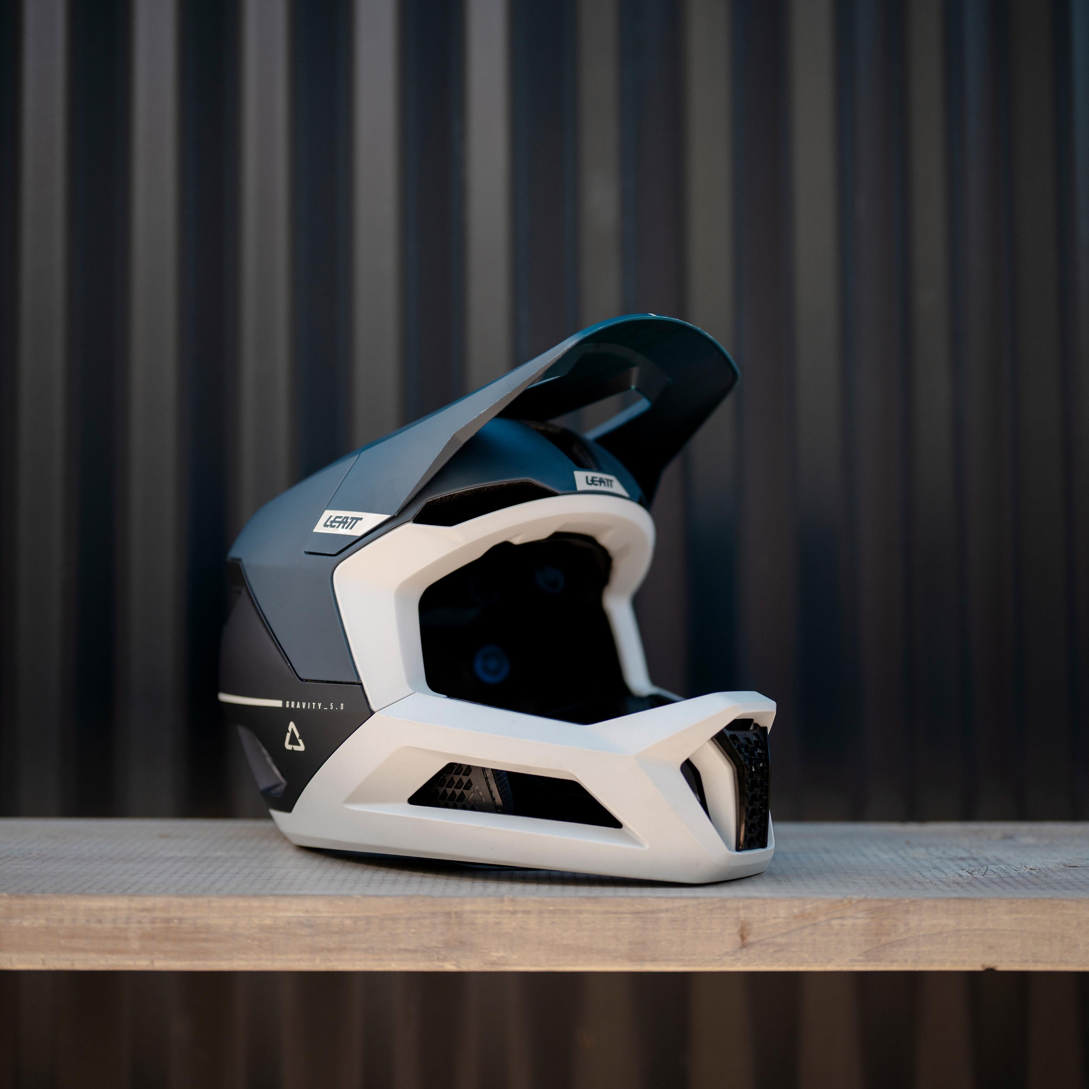 Leatt Gravity 5.0 MTB Helmet Blue