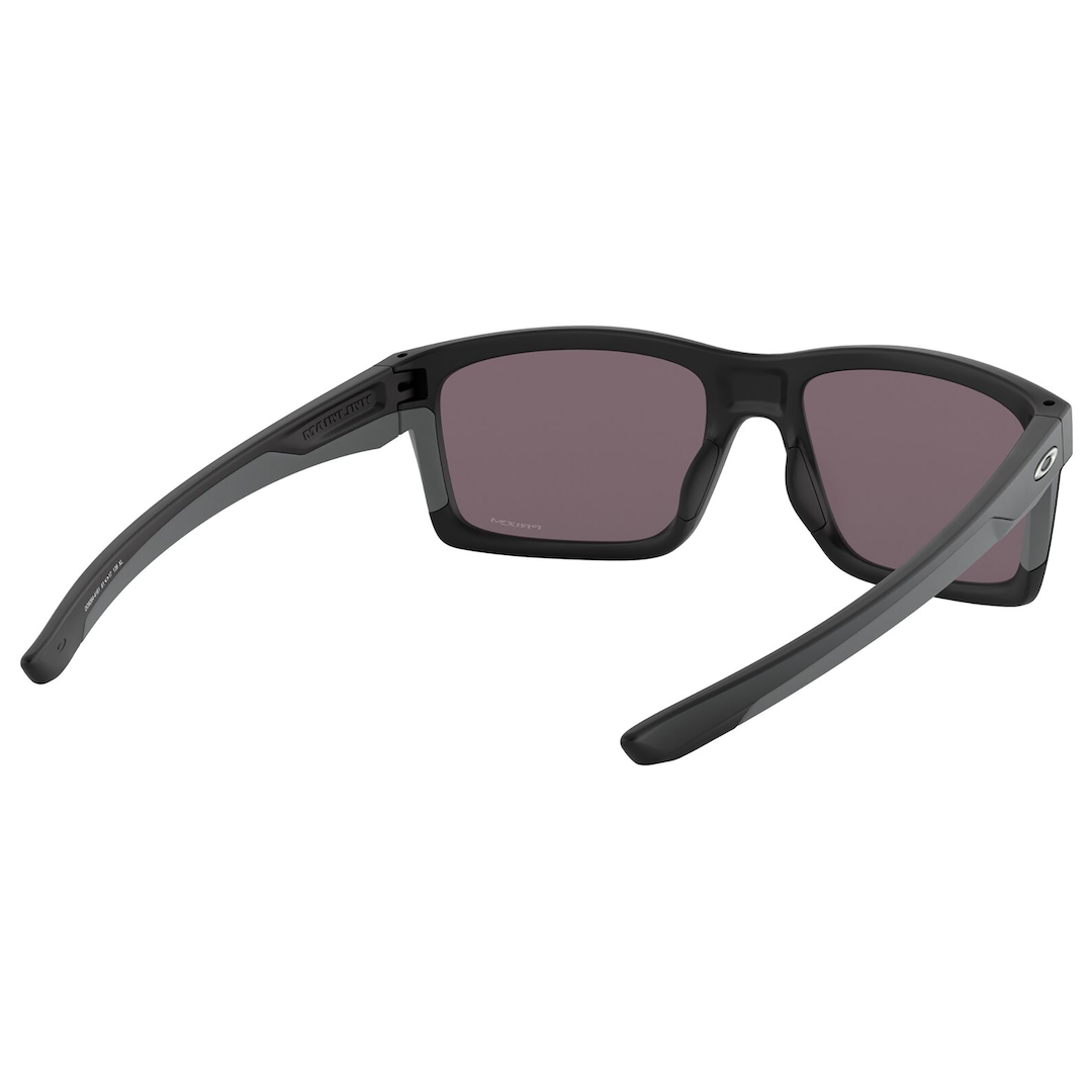 Oakley Mainlink XL Sunglasses Adult (Matte Black) Prizm Grey Lens
