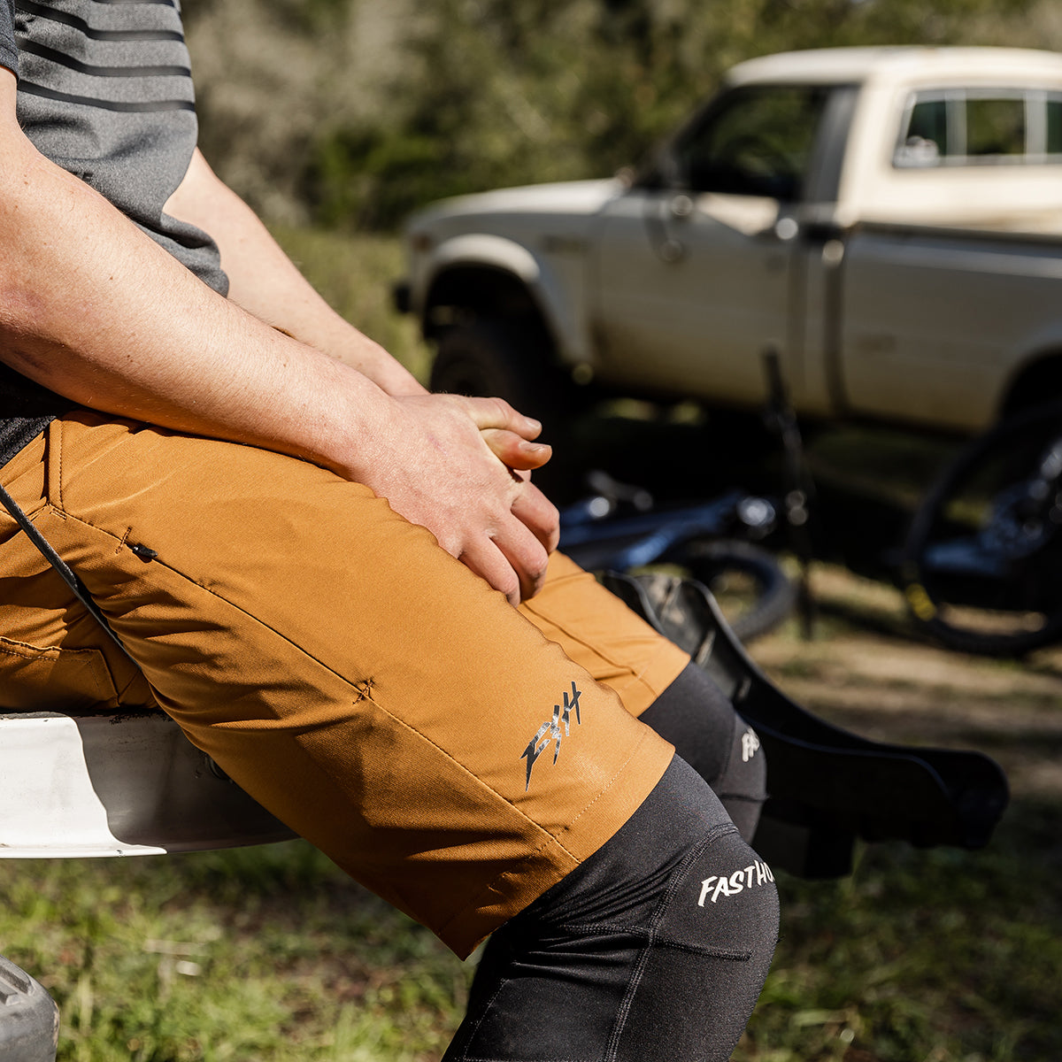 Fasthouse Kicker MTB Shorts - Camel
