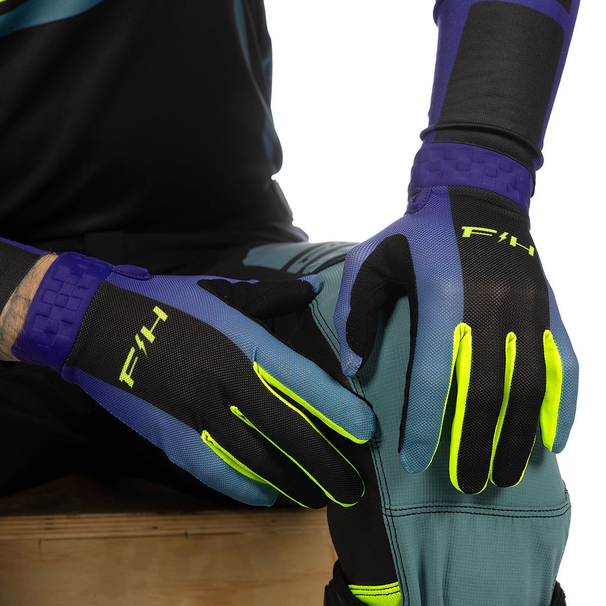 Fasthouse Vapor React MX Glove - Light Indigo/Black