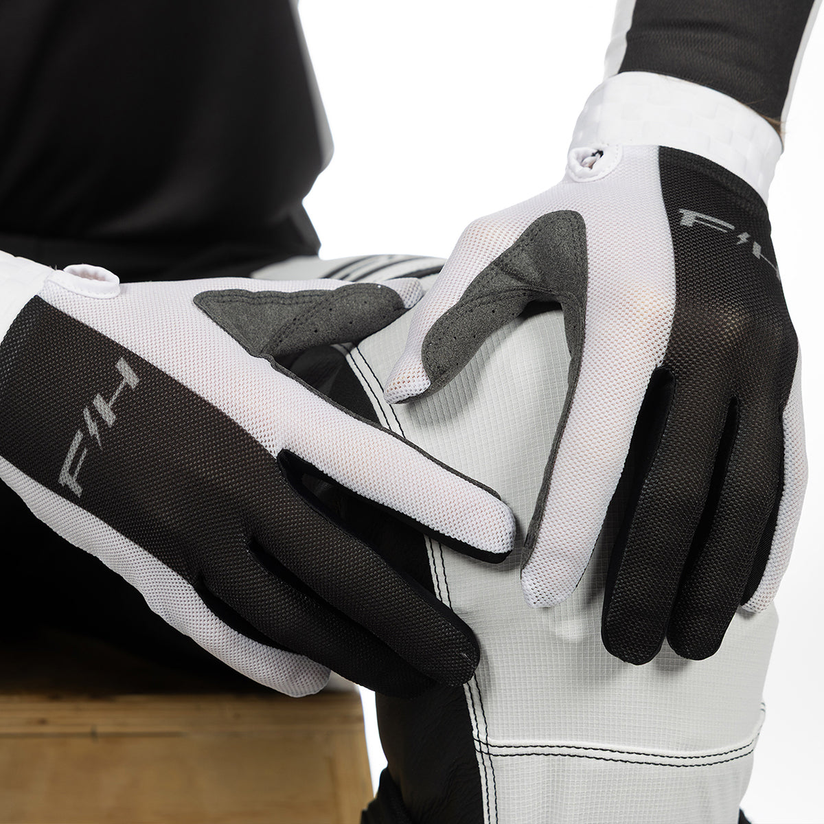 Fasthouse Vapor React MX Glove - White/Black