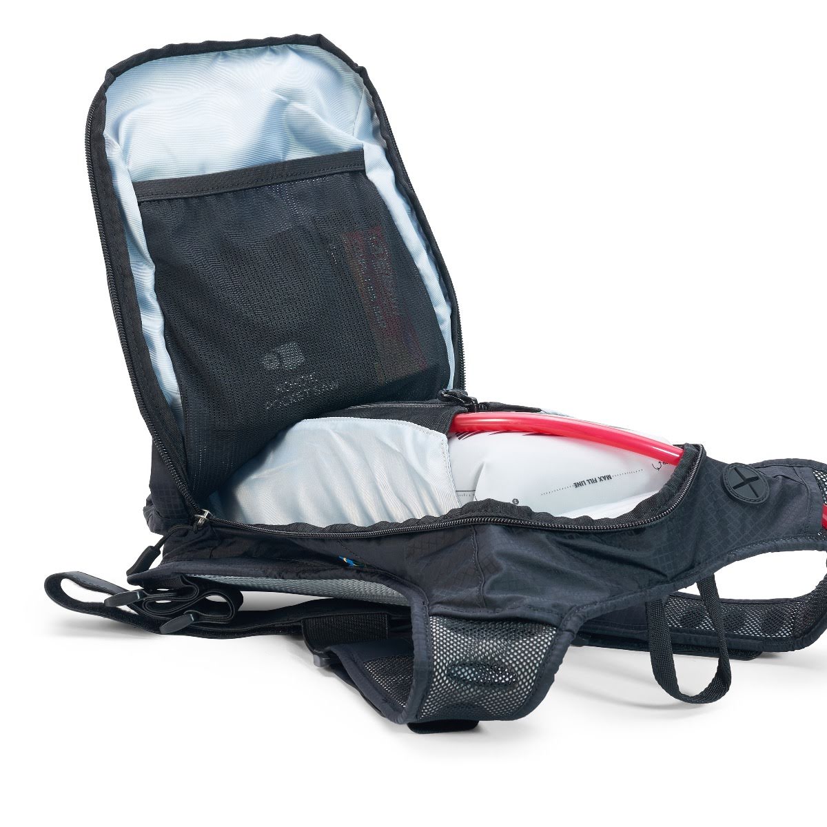 USWE Outlander 9 Hydration Backpack Black – With 3 Litre Bladder